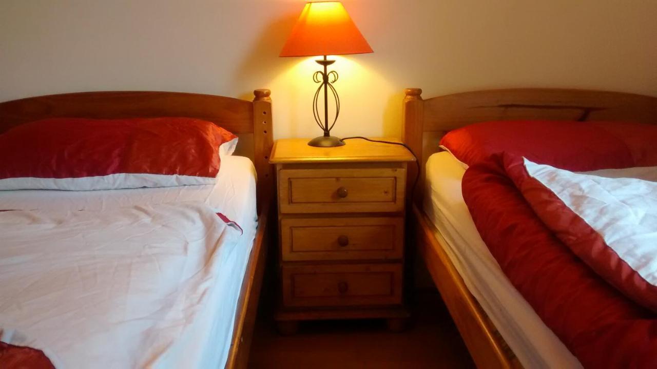 Mount Brandon Hostel Cloghane Esterno foto