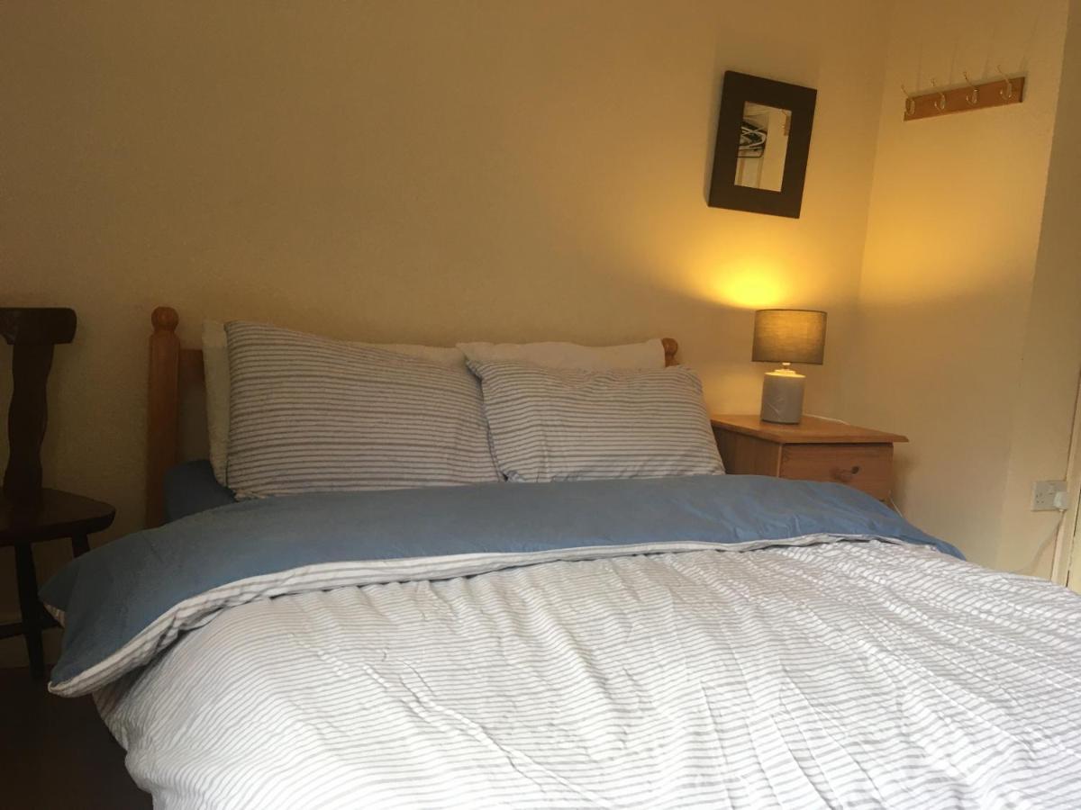 Mount Brandon Hostel Cloghane Esterno foto