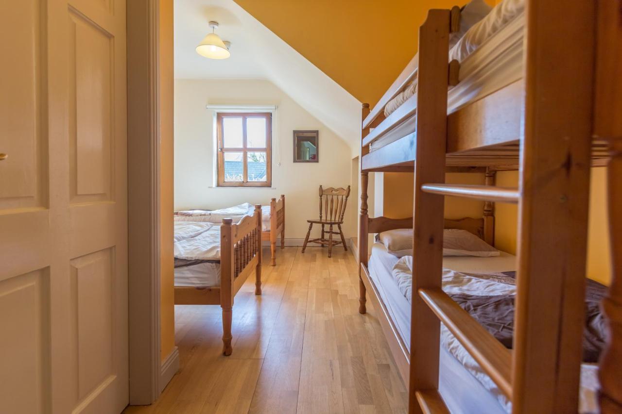 Mount Brandon Hostel Cloghane Esterno foto