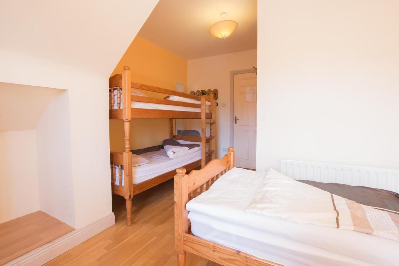 Mount Brandon Hostel Cloghane Esterno foto